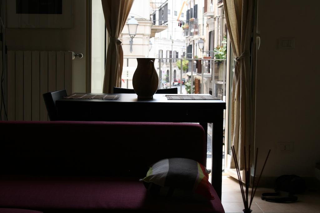 Ferienwohnung Piazzetta Santa Barbara Bari Zimmer foto
